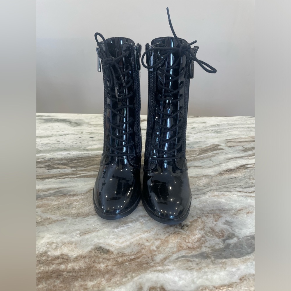 NWOT MICHAEL KORS ROSARIO PATENT LEATHER BLACK LACE-UP SIDE ZIP BOOT
